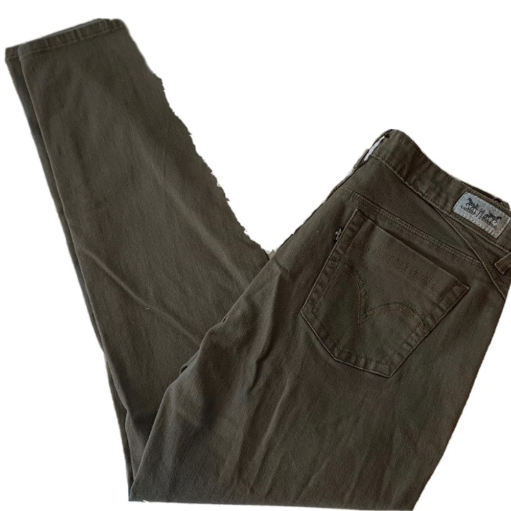 ⚡️ Olive Green Levi Jeans